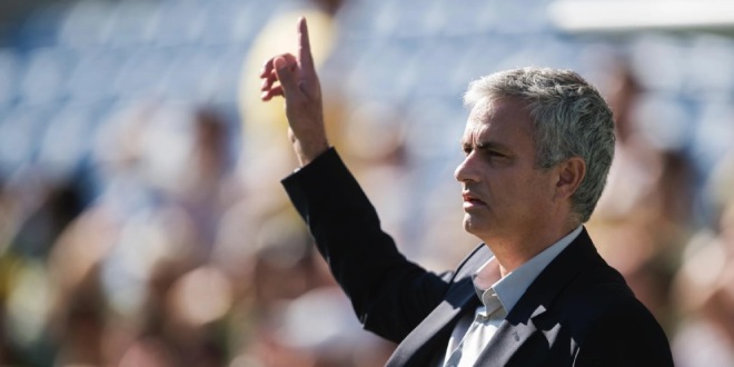Hivatalos: Jose Mourinho lesz az új edző